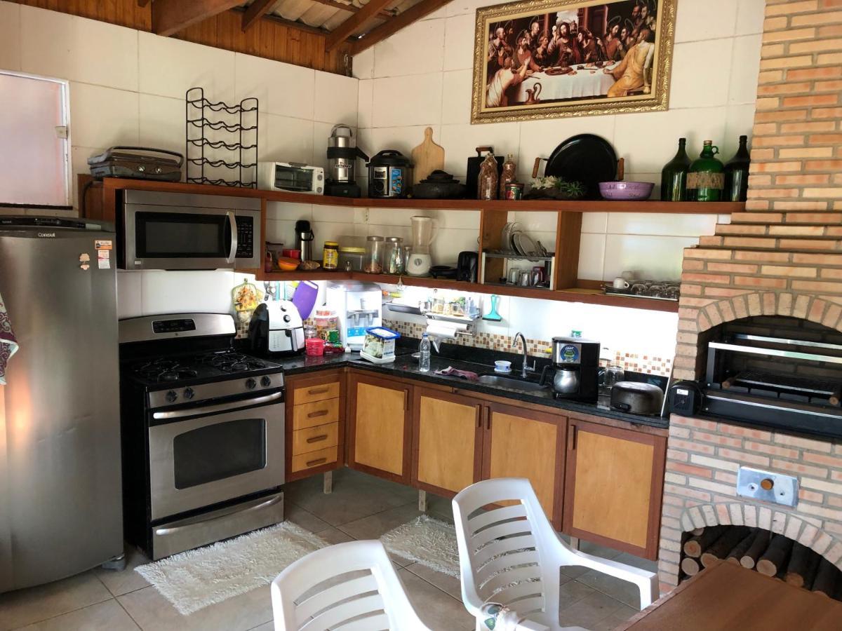 فيلا Casa Nas Montanhas Em دومينغوس مارتينز المظهر الخارجي الصورة