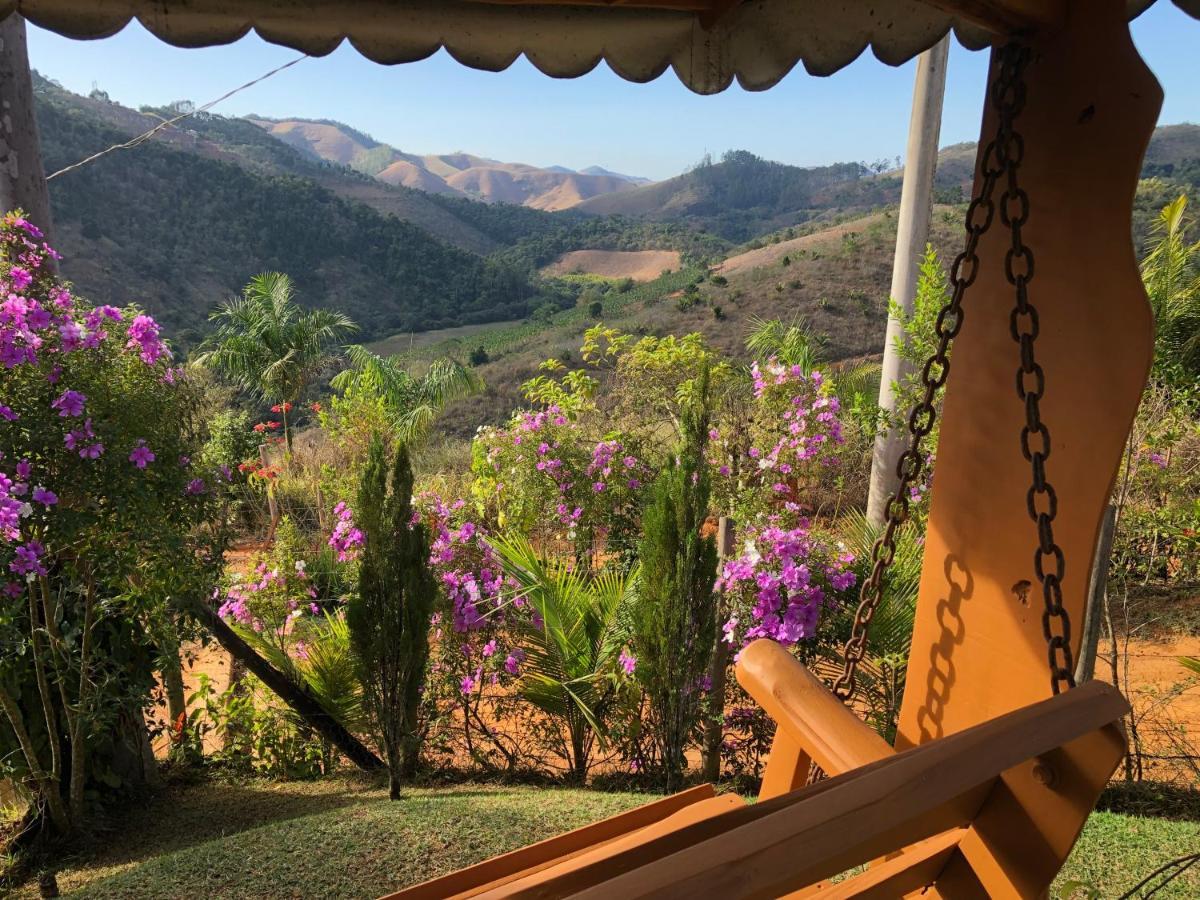 فيلا Casa Nas Montanhas Em دومينغوس مارتينز المظهر الخارجي الصورة